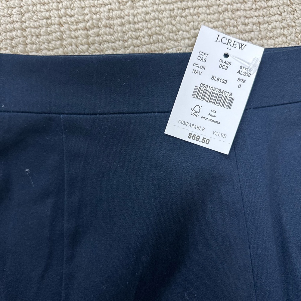 Jcrre skirt scalloped navy NWT